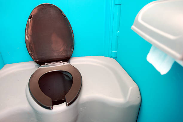 Portable Toilet Options We Offer in Peridot, AZ